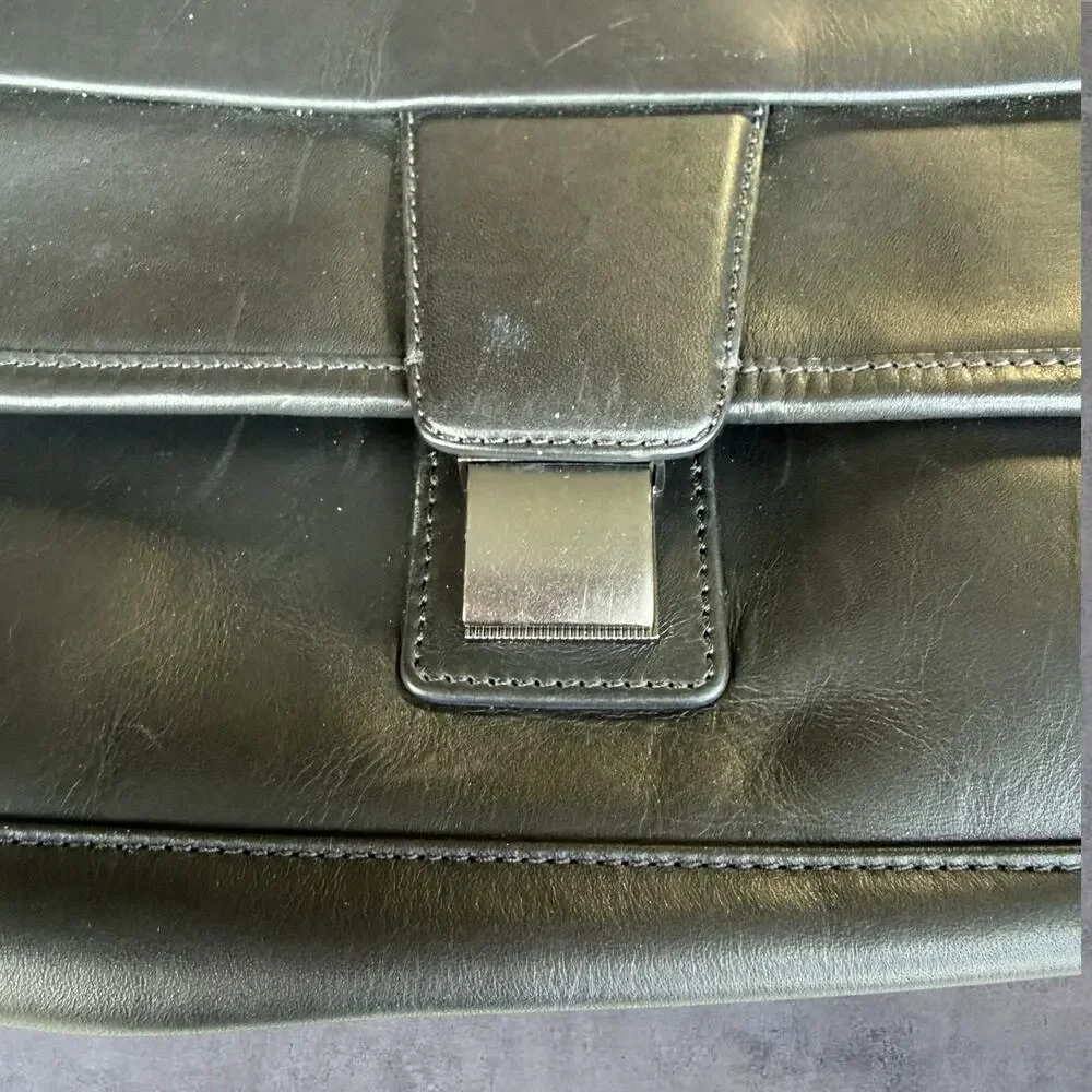 Hartmann Black Leather Messenger Bag Briefcase Laptop Travel Satchel Shoulder